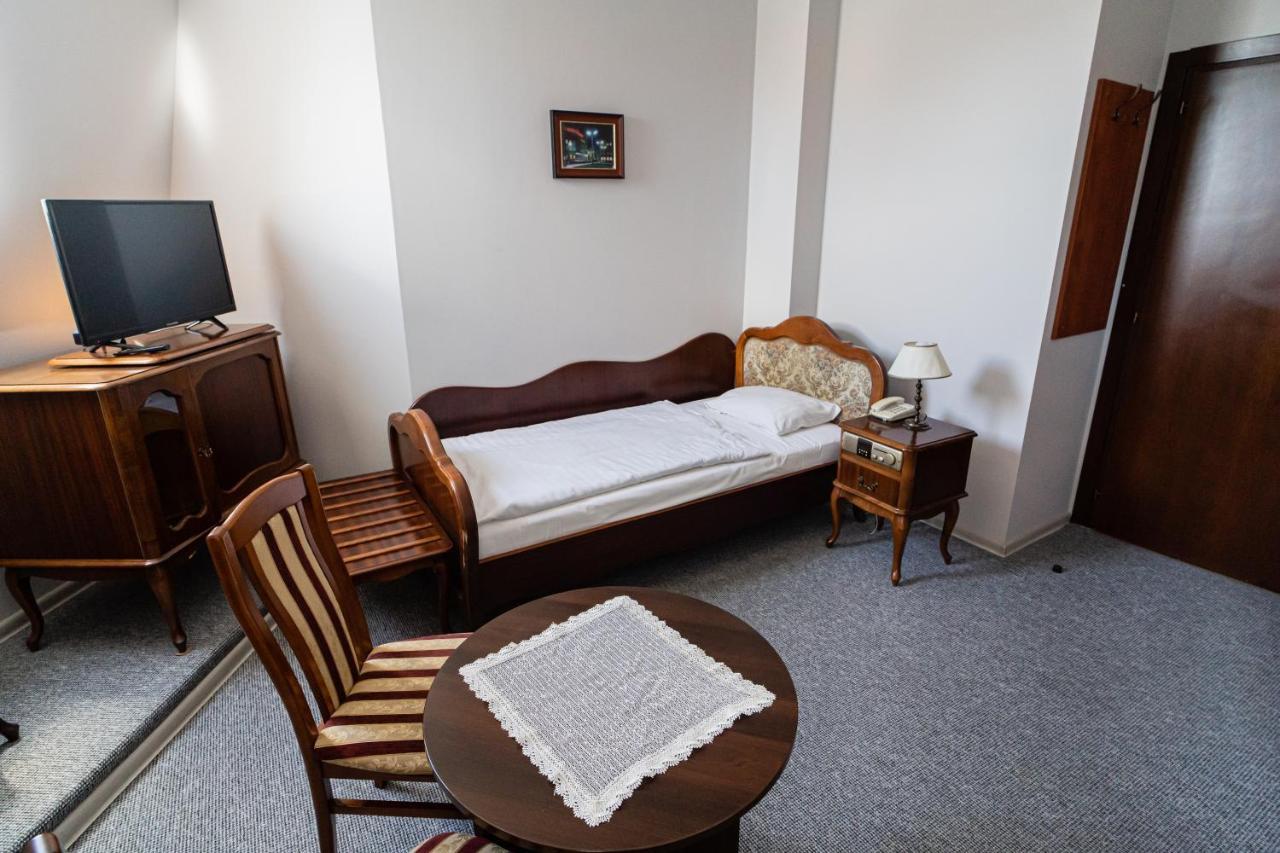 Hotel Polonia Torun Exterior photo